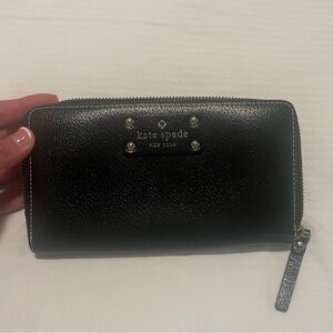 Kate Spade Wallet Black Leather with Gold Hardware EUC